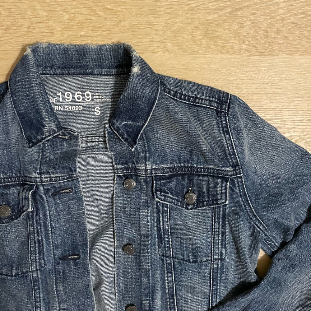 gap | jean jacket